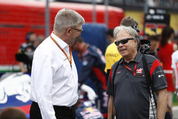 Ross Brawn, Managing Director of Motorsports, FOM, talks to Gene Haas F1 Team, Owner and Founder, Ha