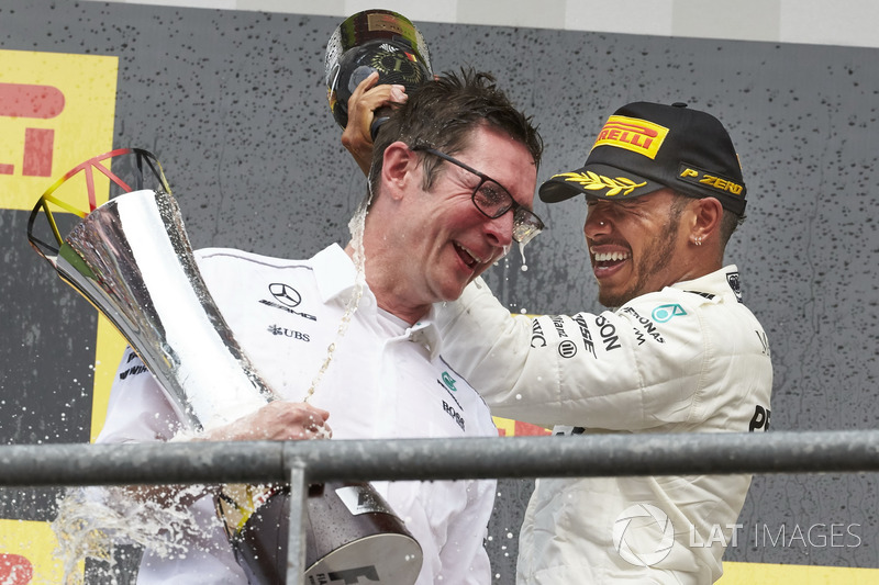 Podium: Race winner Lewis Hamilton, Mercedes AMG F1, Andrew Shovlin, Chief Race Engineer, Mercedes AMG F1