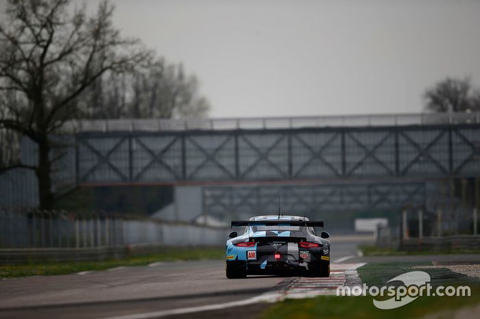 #77 Dempsey Proton Competition Porsche 911 RSR: Christian Ried, Matteo Cairoli, Marvin Dienst