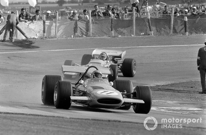 Bruce McLaren, McLaren M14A Ford, Graham Hill, Lotus 49C Ford