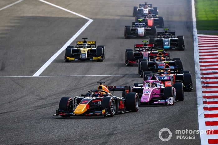 Yuki Tsunoda, Carlin, Artem Markelov, BWT HWA Racelab 