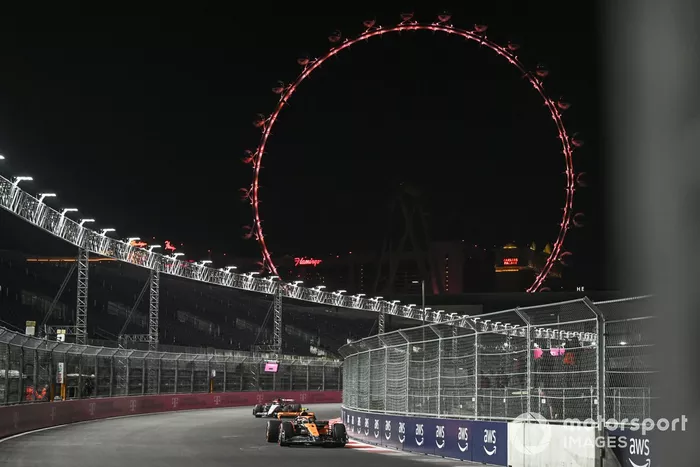 Lando Norris, McLaren MCL60, Daniel Ricciardo, AlphaTauri AT04