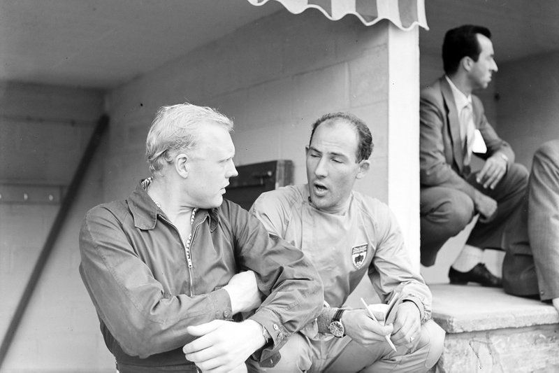 Mike Hawthorn, Ferrari y Stirling Moss, Vanwall