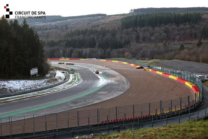 Obras em Spa-Francorchamps