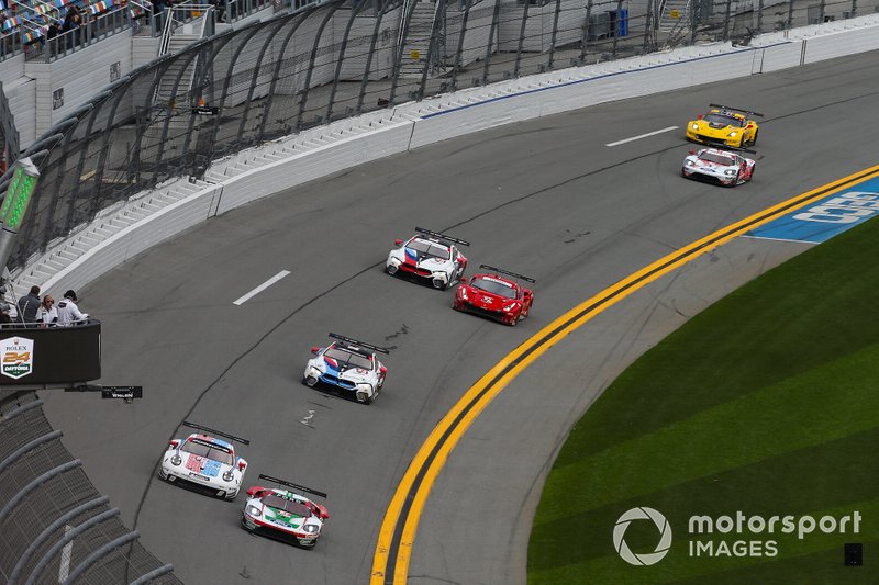 #67 Ford Chip Ganassi Racing Ford GT, GTLM: Ryan Briscoe, Richard Westbrook, Scott Dixon, #912 Porsche GT Team Porsche 911 RSR, GTLM: Mathieu Jaminet, Earl Bamber, Laurens Vanthoor