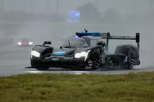 #10 Wayne Taylor Racing Cadillac DPi: Renger Van Der Zande, Jordan Taylor, Fernando Alonso, Kamui Kobayashi