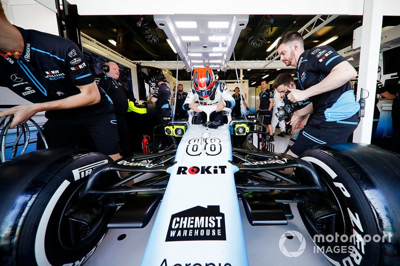 Robert Kubica, Williams Racing, settles in to his seat