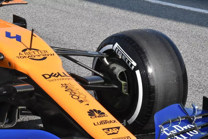 McLaren MCL34 front suspension detail
