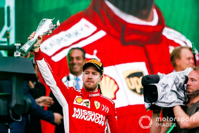 Podio: segundo lugar Sebastian Vettel, Ferrari