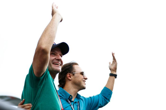 Rubens Barrichello y Felipe Massa en el desfile de pilotos