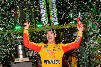 Joey Logano, Team Penske, Ford Fusion Shell Pennzoil celebrates his Championship