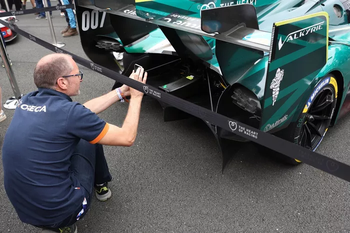 #007 Aston Martin Thor Team Aston Martin Valkyrie: Harry Tincknell, Tom Gamble, Ross Gunn