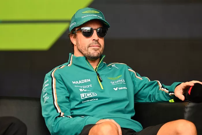 Fernando Alonso, Aston Martin Racing