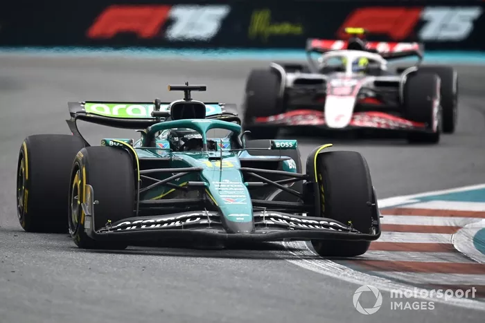Lance Stroll, Aston Martin Racing, Oliver Bearman, Haas F1 Team