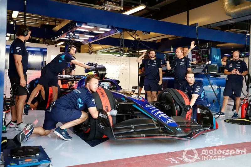 Logan Sargeant, Williams FW44 