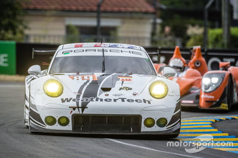 #89 Proton Competition Porsche 911 RSR: Cooper MacNeil, Leh Keen, Marc Miller