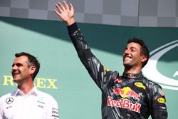 Podium: second place Daniel Ricciardo, Red Bull Racing RB12