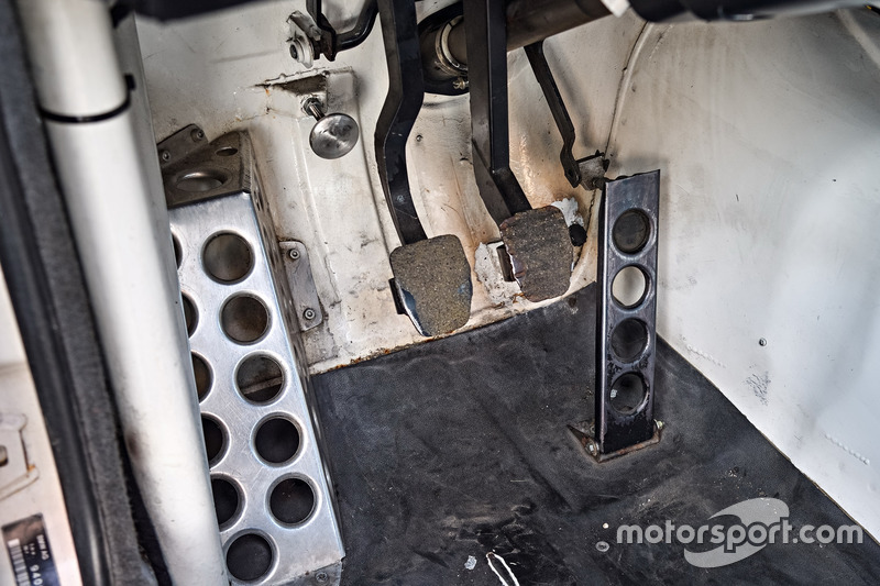 BMW M3 DTM E30 в деталях