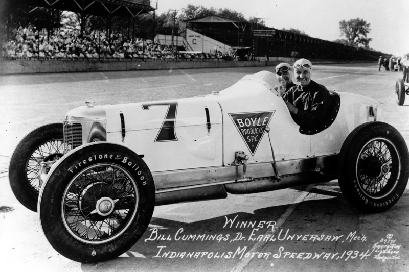 Race winner Bill Cummings