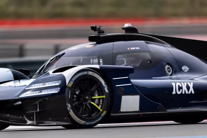 Jacky Ickx, Genesis Magma Racing