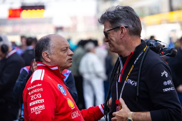 Graeme Lowdon, teambaas van Cadillac, Frederic Vasseur, teambaas van Scuderia Ferrari