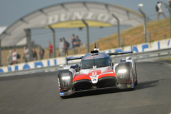 #8 Toyota Gazoo Racing Toyota TS050: Себастьян Буемі, Казукі Накадзіма, Хосе Марія Лопес