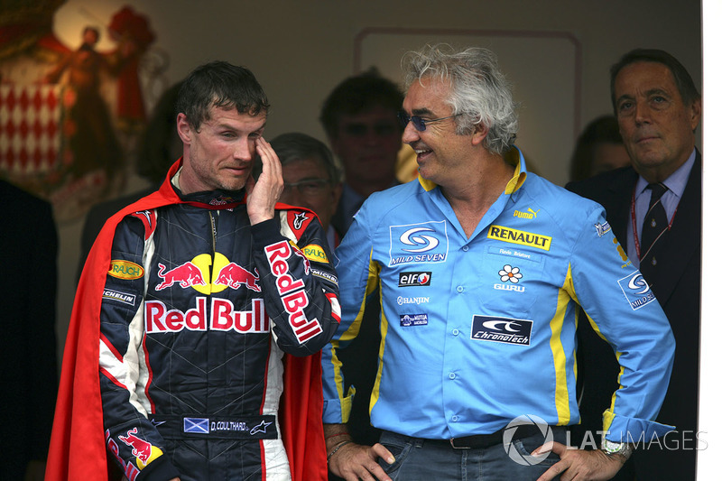 Podium : le troisième, David Coulthard, Red Bull Racing, Flavio Briatore, directeur de Renault F1