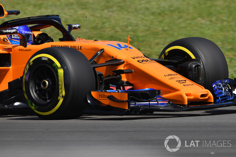 Fernando Alonso, McLaren MCL33 morro y ala delantera