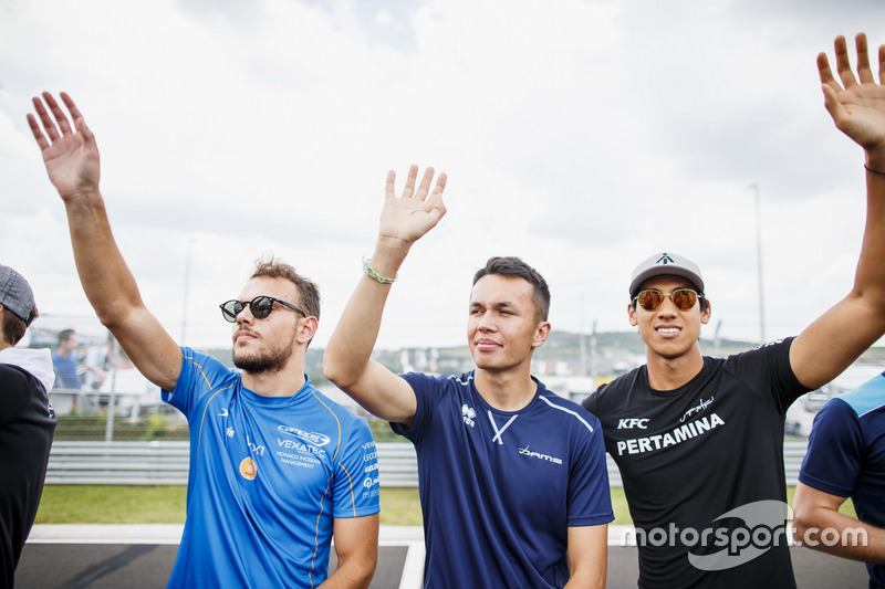 Drivers parade, Luca Ghiotto, Campos Racing, Alexander Albon, DAMS, Sean Gelael, PREMA Racing