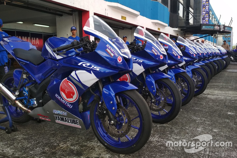 All New R15 Idemitsu Junior Pro