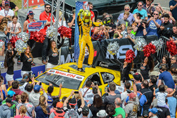 Winner Alon Day