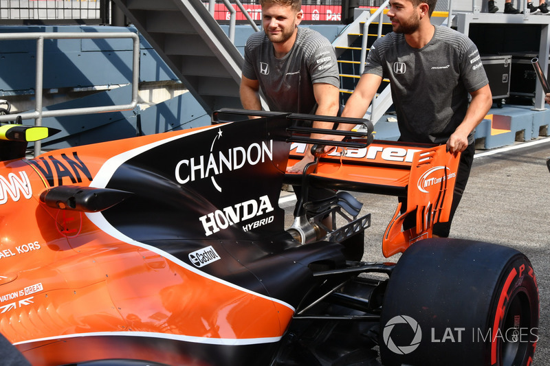 Arrière de la McLaren MCL32