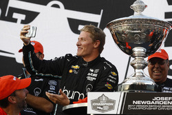 2017 champion Josef Newgarden, Team Penske Chevrolet celebrates