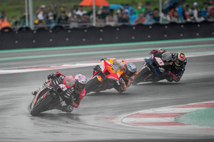 Aleix Espargaro, Aprilia Racing