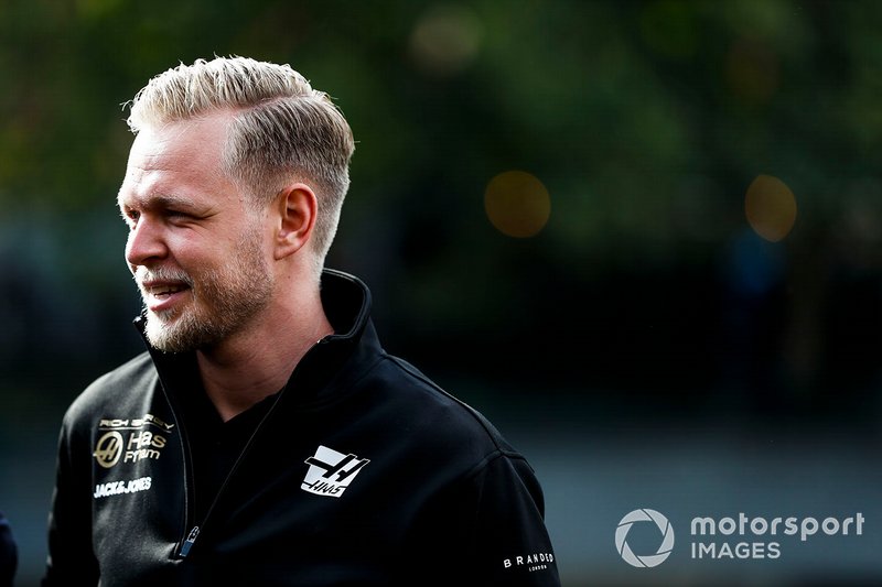 Kevin Magnussen, Haas F1 Team on the way to the Federation Square event