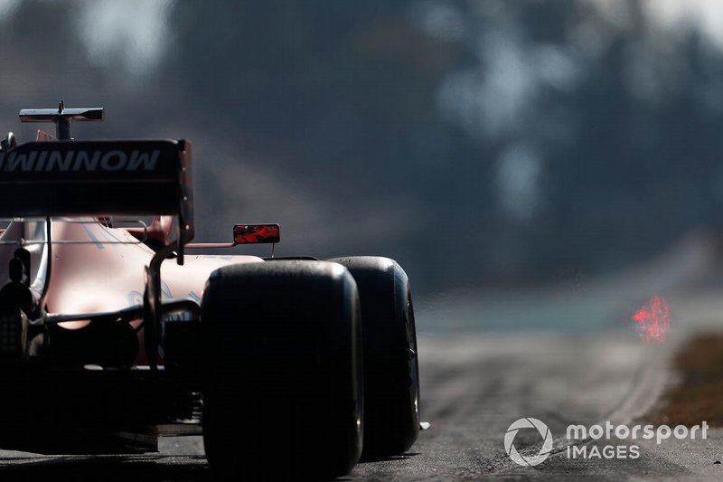 Charles Leclerc, Ferrari SF90 mirror reflection