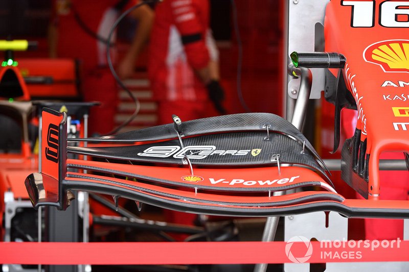 Ferrari SF90: Frontflügel