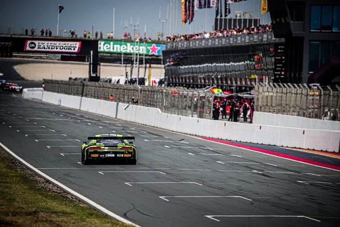 #46 Team WRT, Audi R8 LMS Evo II: Frédéric Vervisch, Valentino Rossi