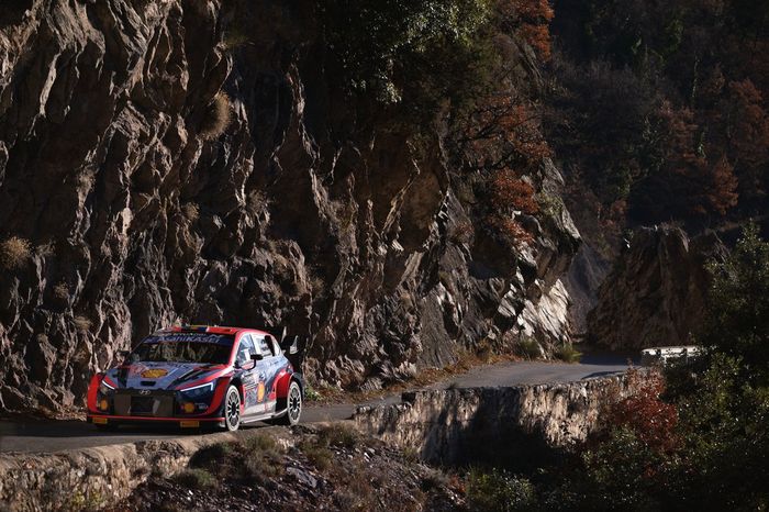 Oliver Solberg, Elliott Edmondson, Hyundai World Rally Team Hyundai i20 N Rally1