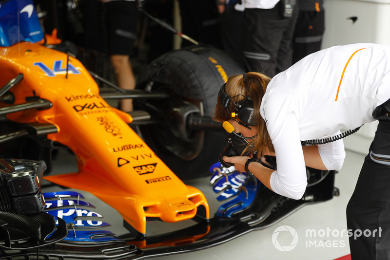 Matilda McAleenan, Teknisi Material, McLaren