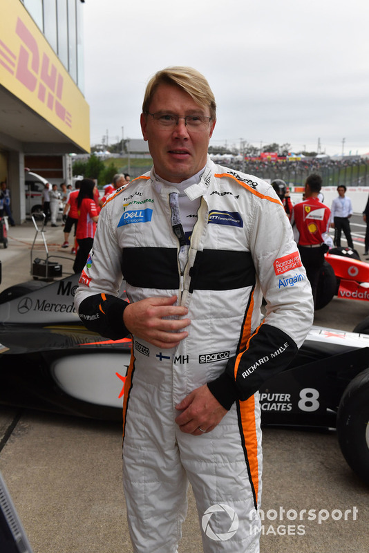 Mika Hakkinen en Leyendas F1 30 Aniversario vuelta de Demostración