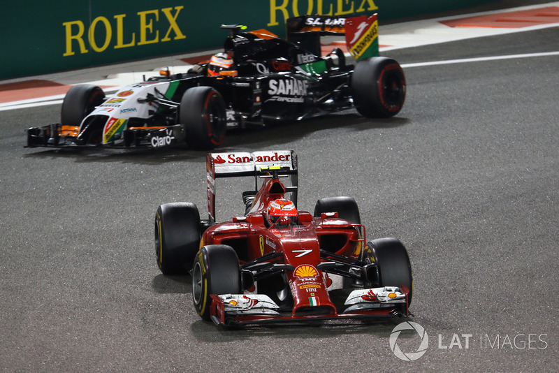 Kimi Raikkonen, Ferrari F14 T devance Nico Hulkenberg, Force India VJM07