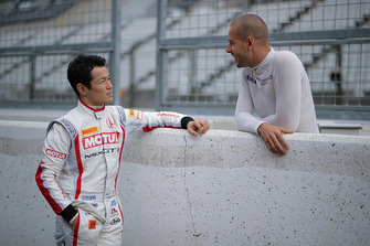 山本尚貴とフレデリック・マコヴィッキィ