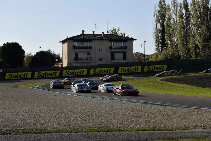 La partenza della Finale  Coppa Shell AM