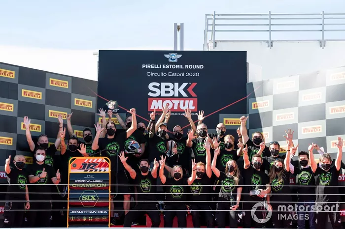 Jonathan Rea, Kawasaki Racing Team Campeón Mundial