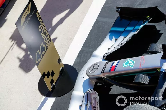 Un lugar especial está reservado para el coche del Campeón de 2019 Lewis Hamilton, Mercedes AMG F1 W10
