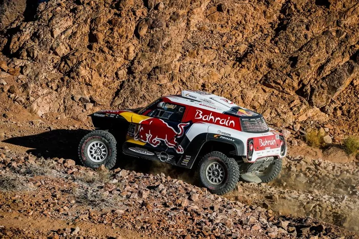 #305 JCW X-Raid Team: Carlos Sainz, Lucas Cruz