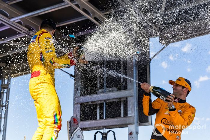 Alex Palou, Chip Ganassi Racing Honda, Alexander Rossi, Arrow McLaren Chevrolet
