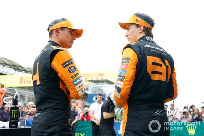 Pole man Lando Norris, McLaren F1 Team, Oscar Piastri, McLaren F1 Team, charla en Parc Ferme