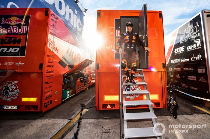 Tetsuta Nagashima, Red Bull KTM Ajo